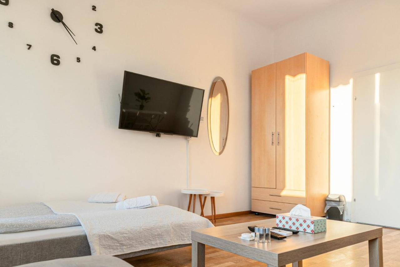 Joyful 2Br Apt. @ Millenium Tower And The Danube Vienna Esterno foto
